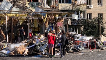 Russian Overnight Strike on Ukraine Leaves 1 Dead, 29 Injured, Officials Say