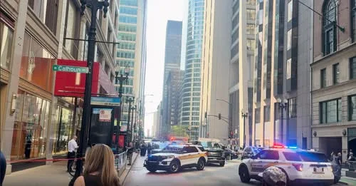 Shooting Investigation Shuts Down Blue Line Entrance in Downtown Chicago
