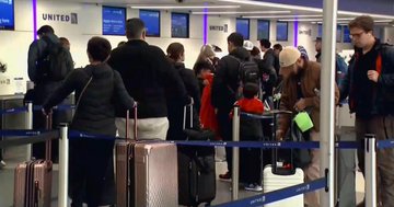 2025 Holiday Travel Set to Hit New Highs: Best Times to Book Your Trip