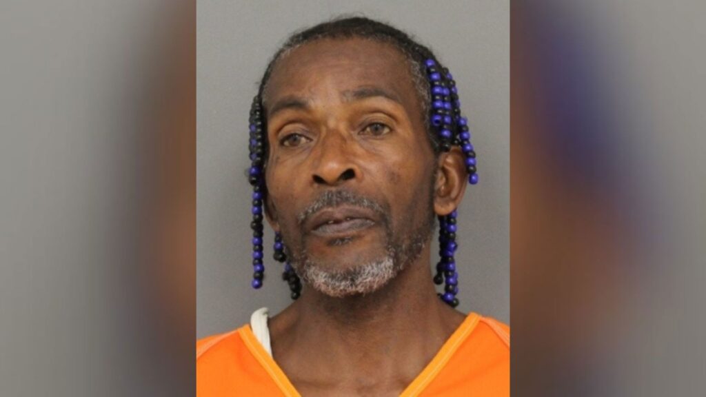 Man accused of shooting Jacksonville police officer now faces federal charges, up to life in prison