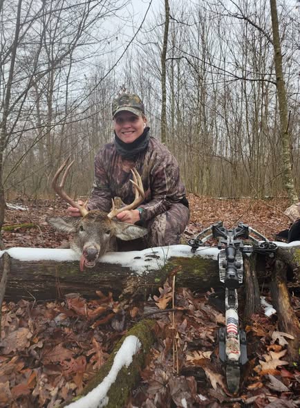 Hunter Ends Long Archery Season With Successful 50-Yard Shot on 8-Point Buck
